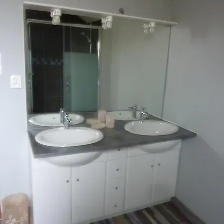 Homestay Chanteclair *